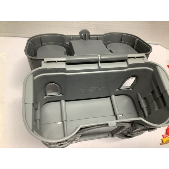 Fisher Price Little People Play N Go Castle Knight Catapult Sword Axe 2009 - Picture 11 of 16